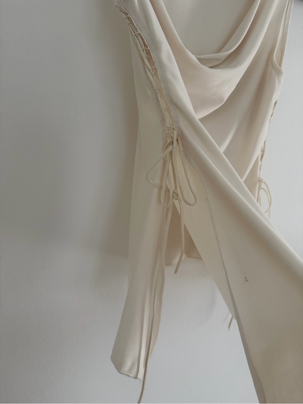 Cream Drape Neck Sleeveless Top - Picture 6 of 7